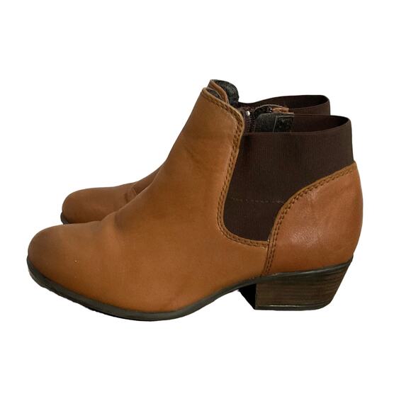 Steve Madden Size 7.5M Brown Bootie Ankle Boot Zip Sides - Picture 12 of 15